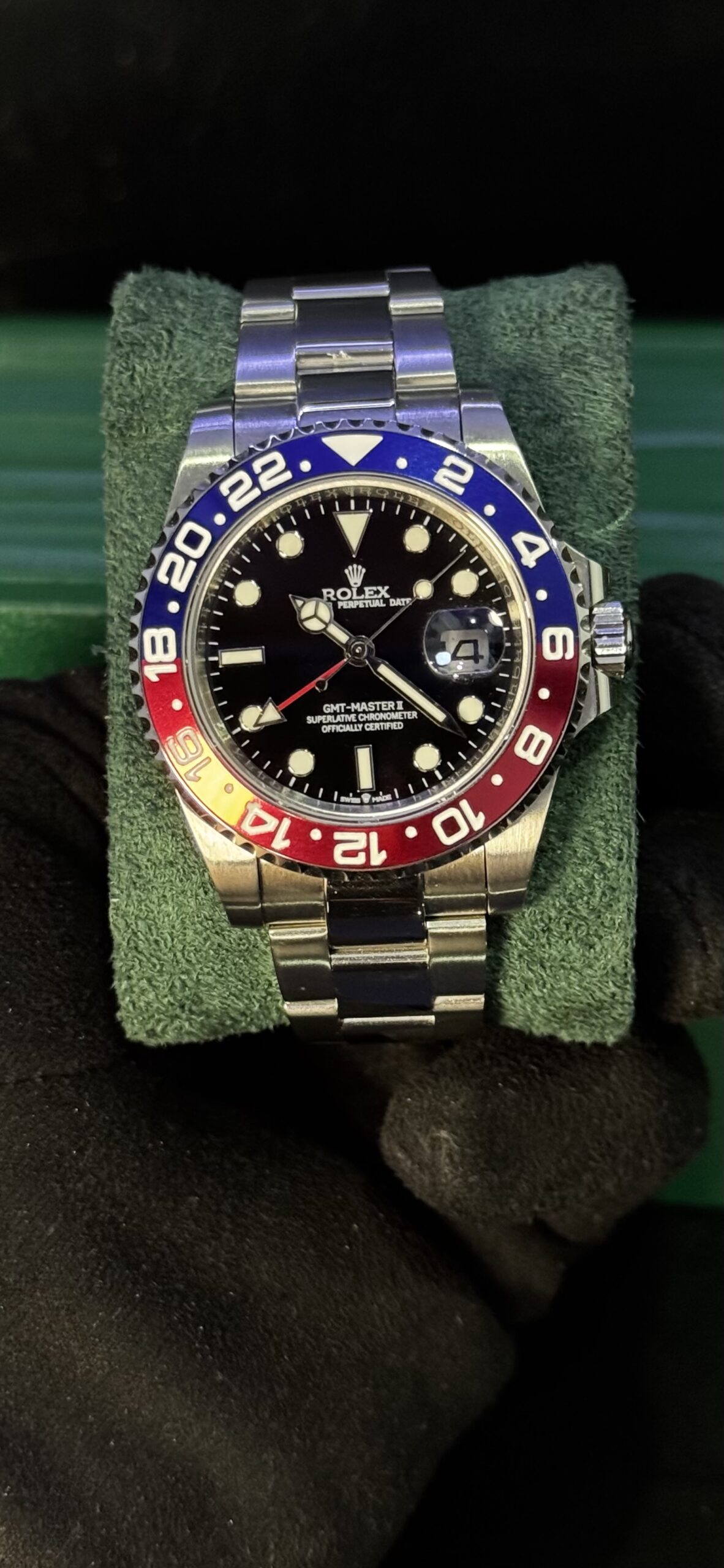 Rolex GMT-Master ll Pepsicolo - Image 2