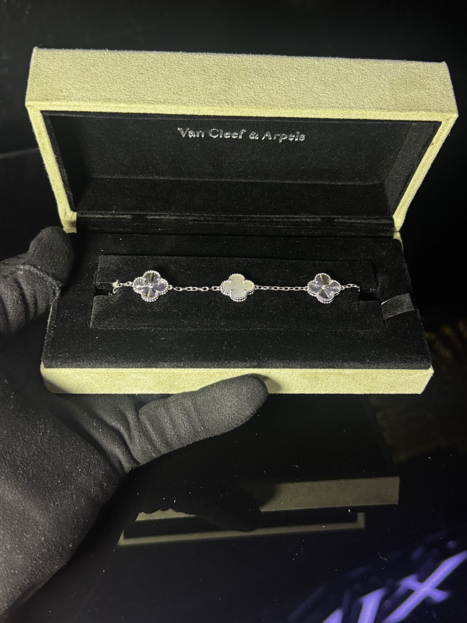 Pulsera VCA Ágata Azul & Madre Perla - Image 2