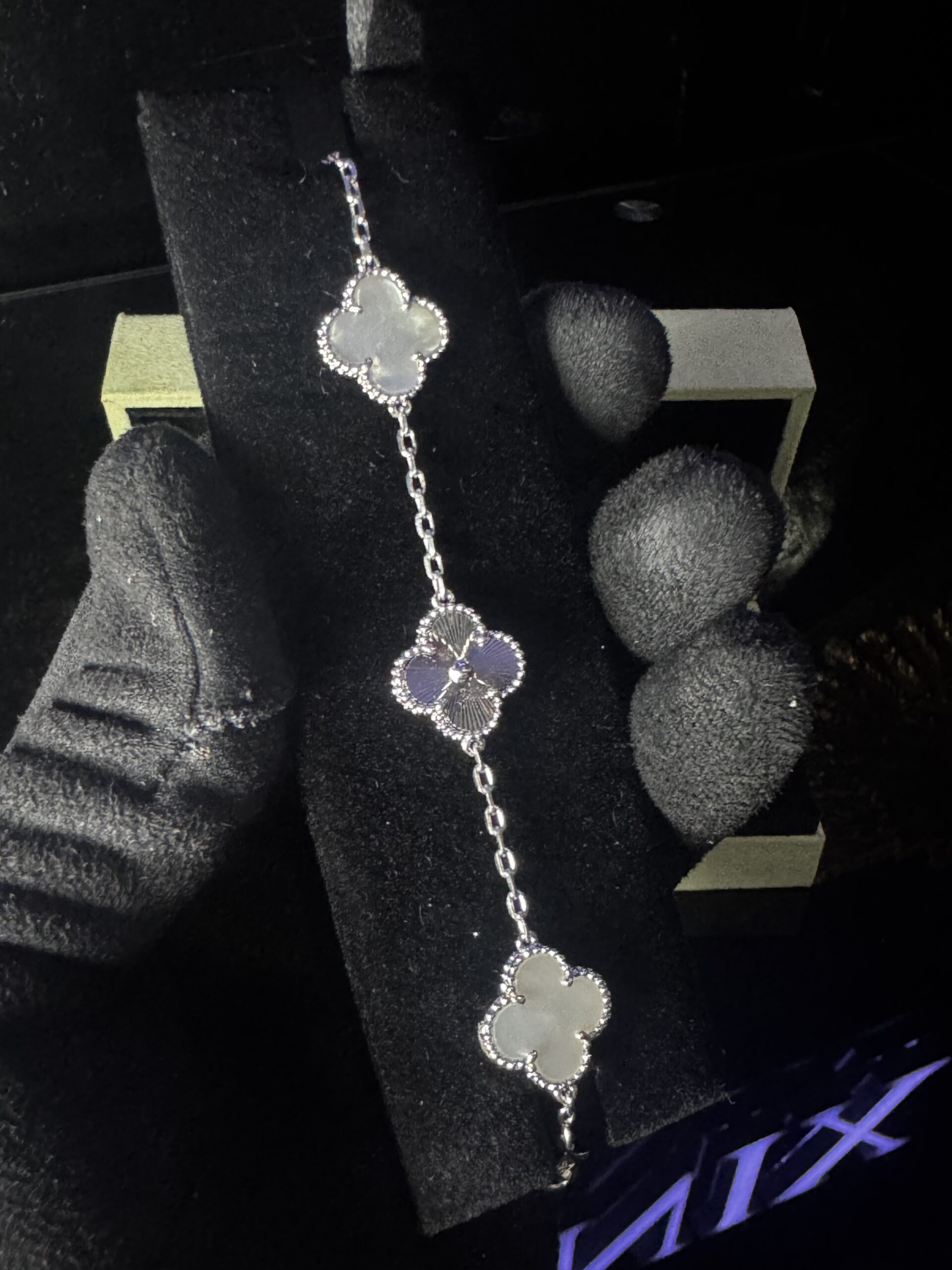 Pulsera VCA Ágata Azul & Madre Perla - Image 3